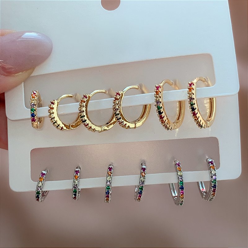 BRINCO KIT ARGOLINHAS ZIRCÔNIAS COLORIDAS MARIA BIJU