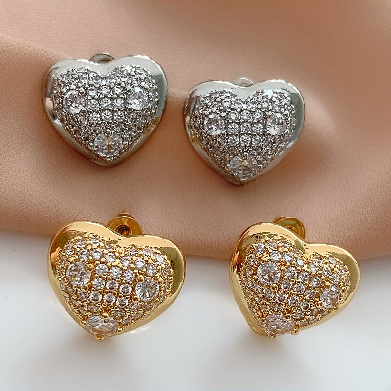 BRINCO CORAÇÃO PEDRAS DIVERSAS CRAVEJADAS ZIRCÔNIAS BIJU