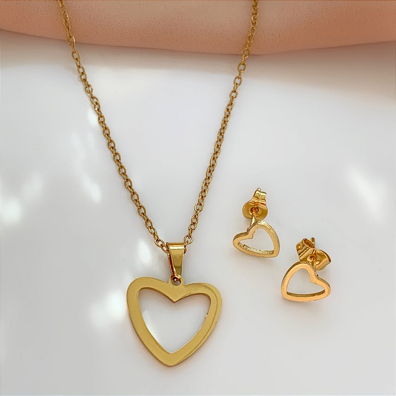 COLAR KIT CORAÇÃO VAZADO DOURADO AÇO 316L⭐️