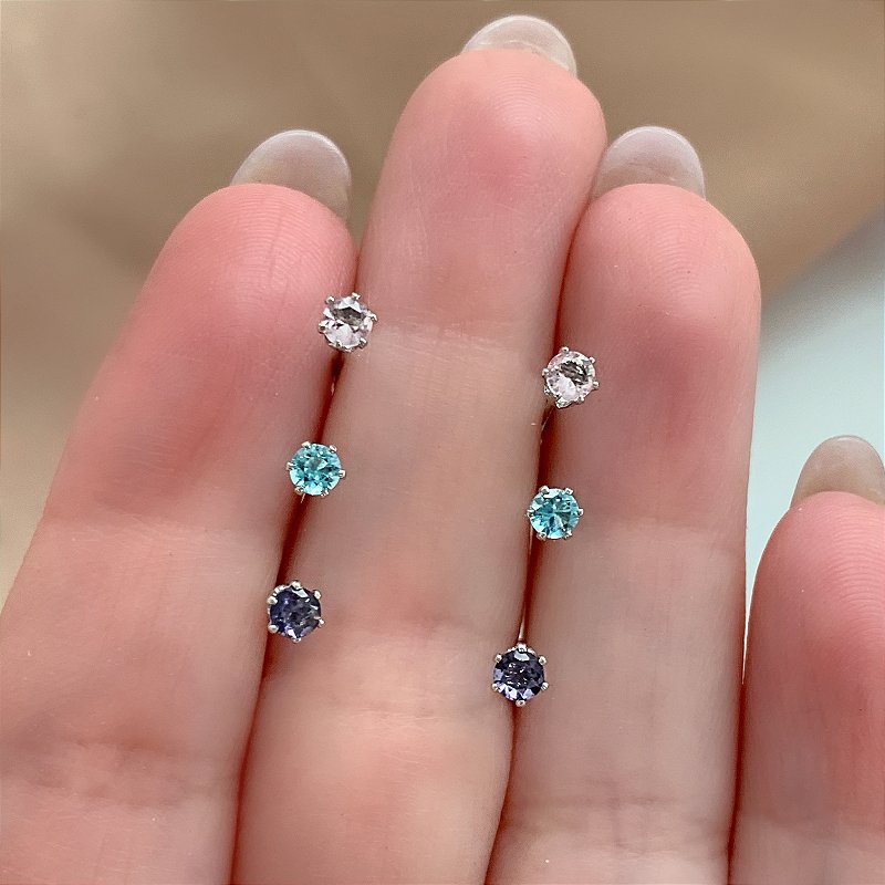 BRINCO KIT MINI PONTO DE LUZ COLORIDO HIPOALERGÊNICO FOLHEADO A RÓDIO⭐️