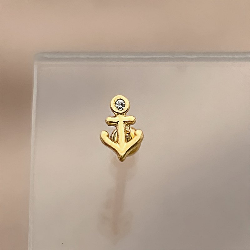 PIERCING TRÁGUS/CARTILAGEM ÂNCORA ZIRCÔNIA 7MM HASTE AÇO 316L FOLHEADO A OURO 18K SEMIJOIA PARA ATUALIZAÇÃO⭐️