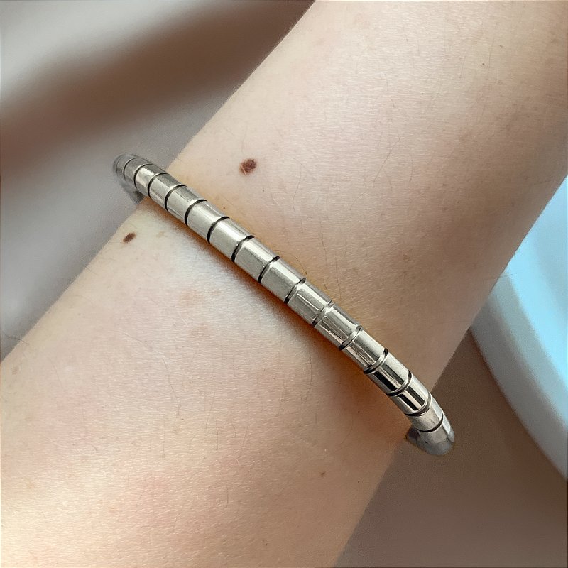 PULSEIRA / BRACELETE FIO TRACINHOS BOLEADOS AÇO 316L⭐️