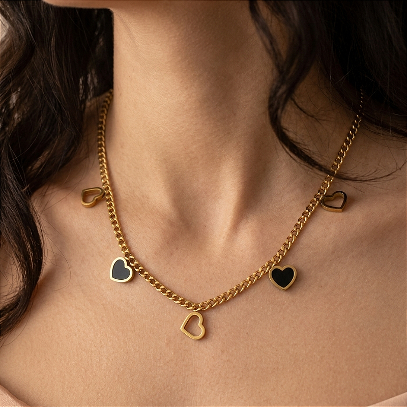 COLAR CORAÇÕES RESINADOS E VAZADOS DOURADO AÇO 316L⭐️