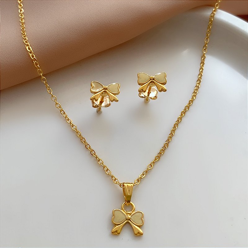 COLAR E BRINCO KIT INFANTIL LACINHO BEGE FOLHEADO A OURO 18K⭐