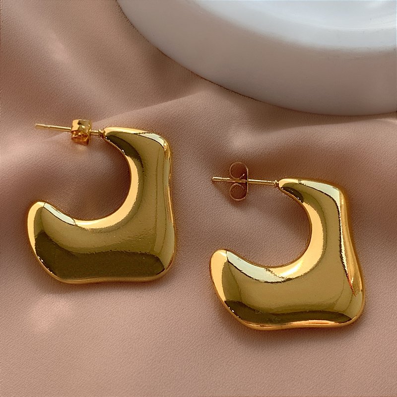 BRINCO ARGOLA RETANGULAR FIO ACHATADO ORGÂNICO DOURADO AÇO 316L⭐️