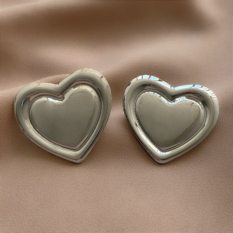 BRINCO CORAÇÃO BOLEADO BORDA LISA AÇO 316L⭐️