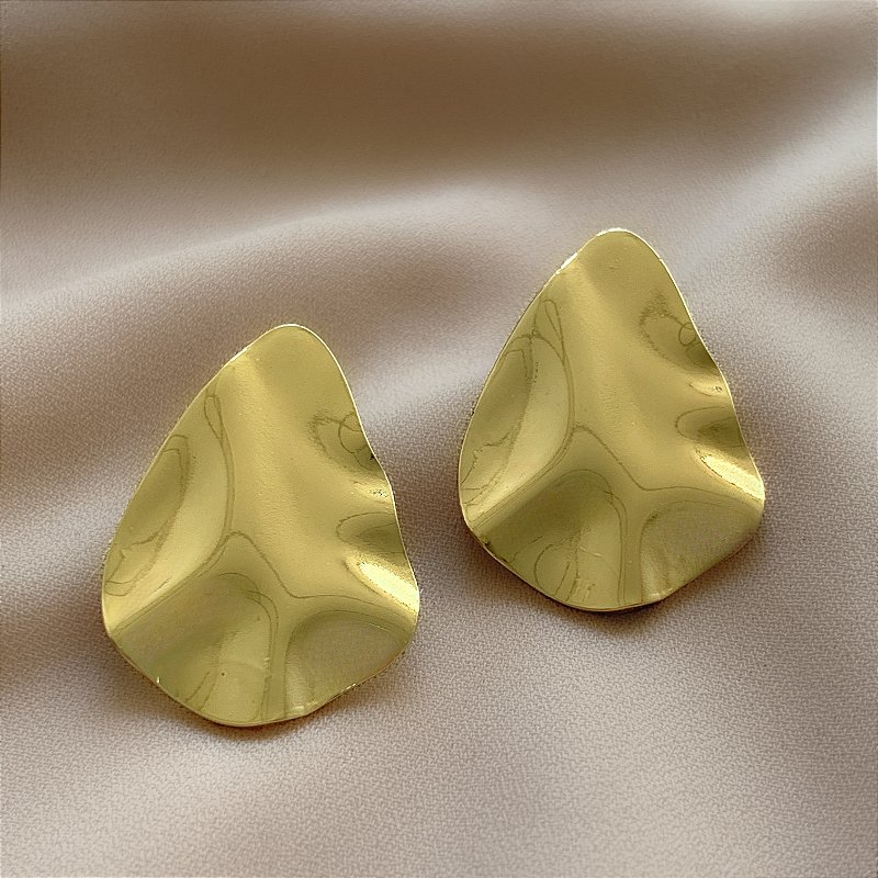 BRINCO GOTA MARTELADA DOURADO AÇO 316L⭐️