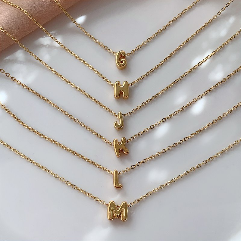 COLAR PINGENTE LETRA DELICADA G-M DOURADO AÇO 316L⭐️