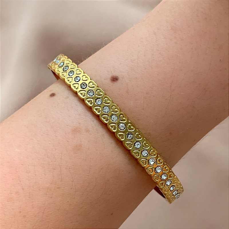 PULSEIRA / BRACELETE FIO ZIRCÔNIAS BORDA MINI CORAÇÕES DESENHADOS DOURADO AÇO 316L⭐️