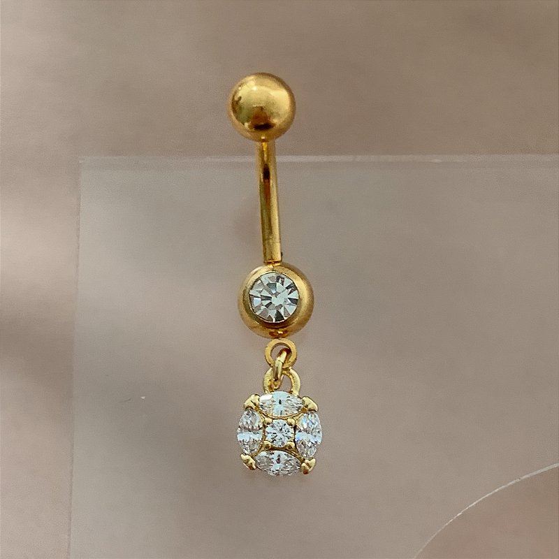 PIERCING UMBIGO PINGENTE PEDRAS ZIRCÔNIAS 10MM HASTE AÇO 316L FOLHEADO A OURO 18K SEMIJOIA PARA ATUALIZAÇÃO⭐️