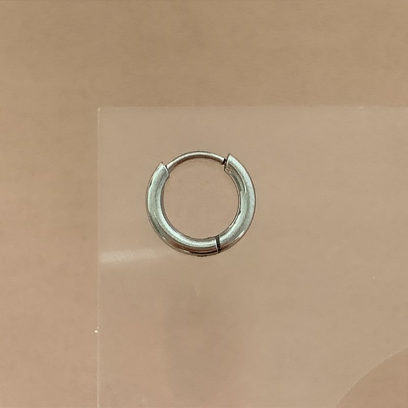 PIERCING CONCH / CARTILAGEM ARGOLINHA LISA 8MM AÇO 316L SEMIJOIA PARA ATUALIZAÇÃO⭐️