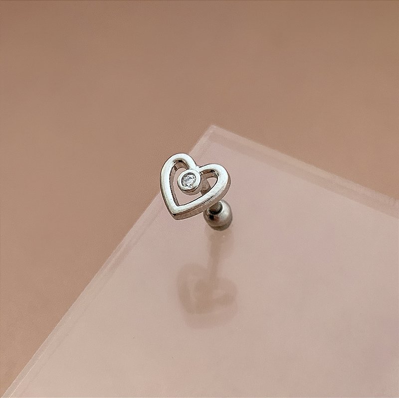 PIERCING TRÁGUS / CARTILAGEM CORAÇÃO BORDA LISA DETALHE ZIRCÔNIA 6MM HASTE AÇO 316L FOLHEADO A RÓDIO SEMIJOIA PARA ATUALIZAÇÃO⭐️