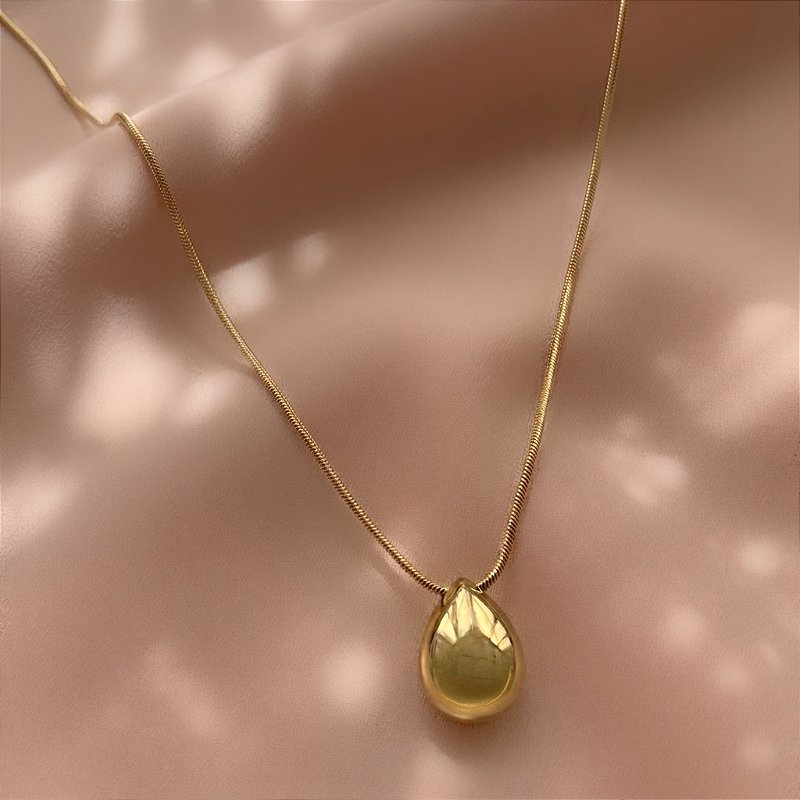 COLAR PINGENTE GOTA CLÁSSICA LISA DOURADO AÇO 316L⭐️