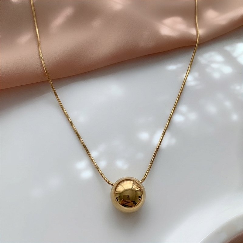 COLAR PINGENTE ESFERA CLÁSSICA LISA DOURADO AÇO 316L⭐️