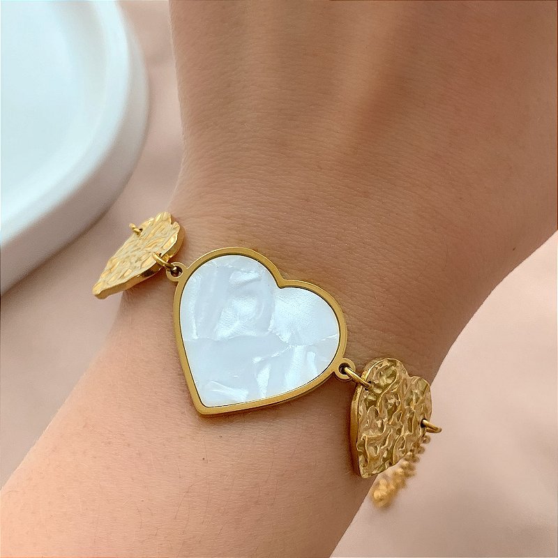 PULSEIRA CORAÇÃO MADREPÉROLA E MARTELADO DOURADO AÇO 316L⭐️