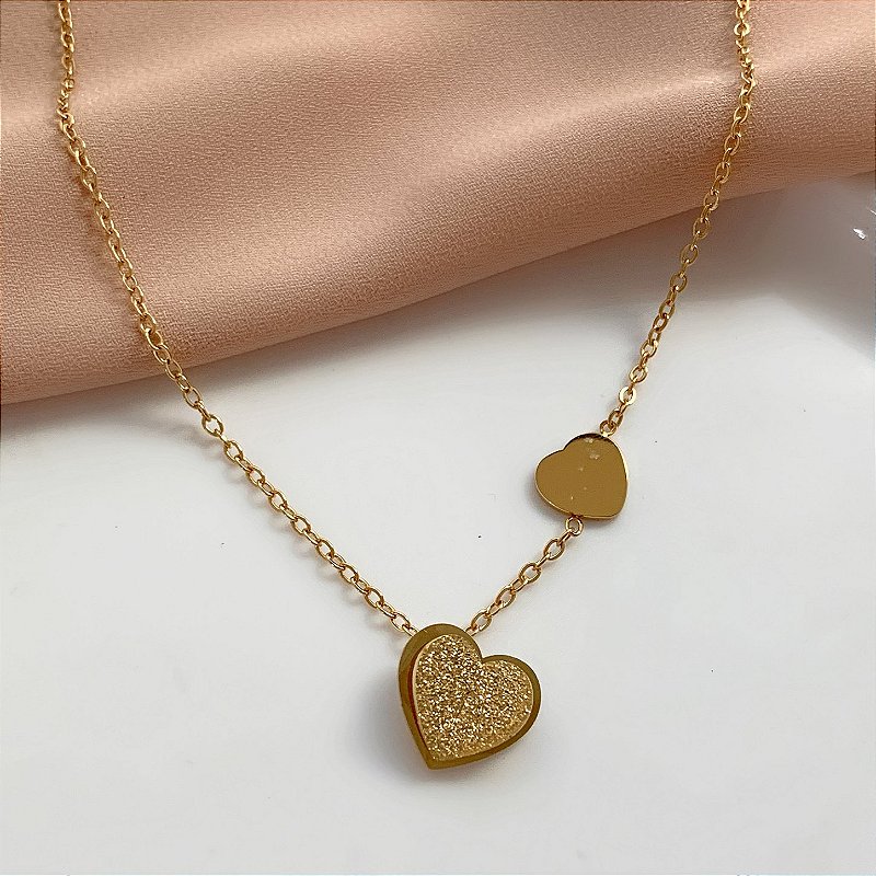 COLAR CORAÇÕES LATERAIS DOURADO AÇO 316L⭐️
