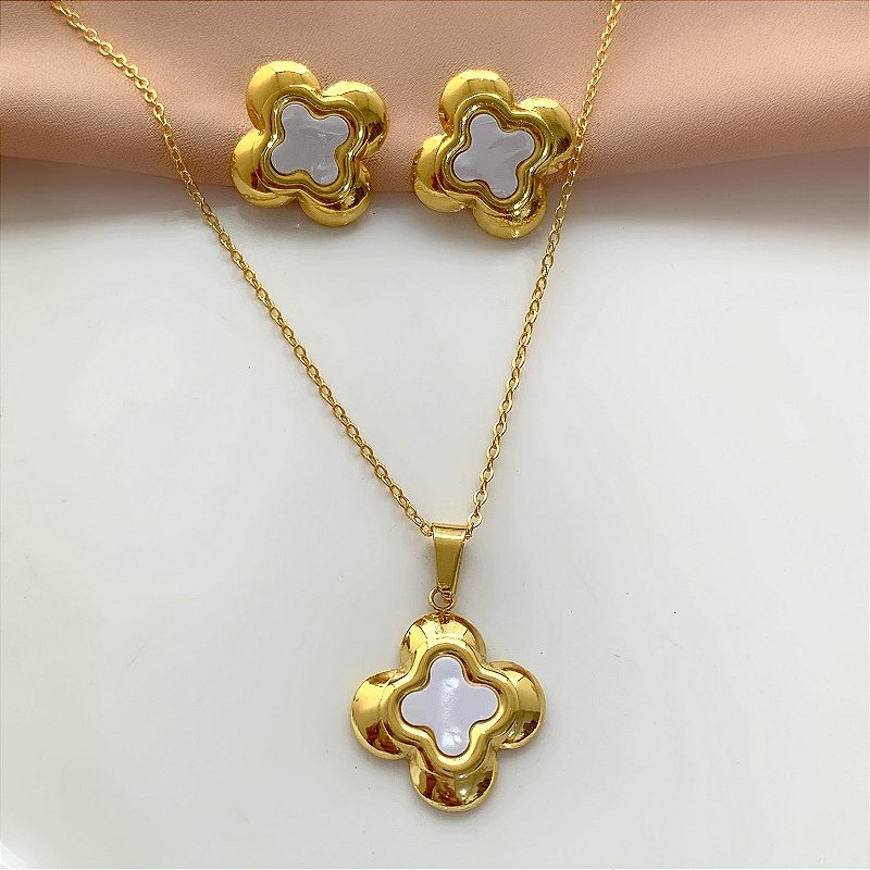 COLAR E BRINCO TREVO BOLEADO MADREPÉROLA DOURADO AÇO 316L⭐️