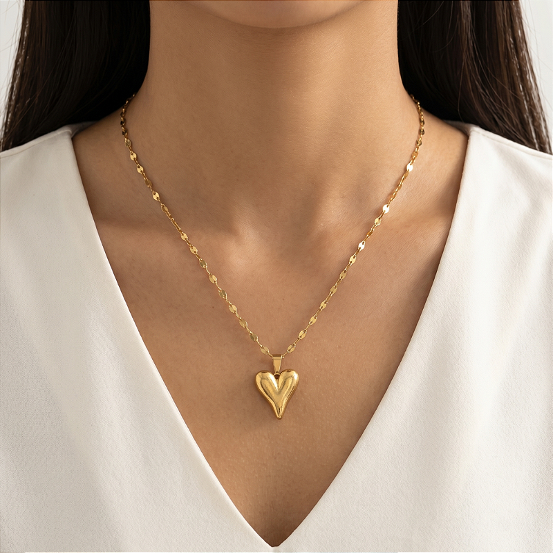 COLAR CORRENTE TRABALHADA PINGENTE CORAÇÃO DOURADO AÇO 316L⭐️