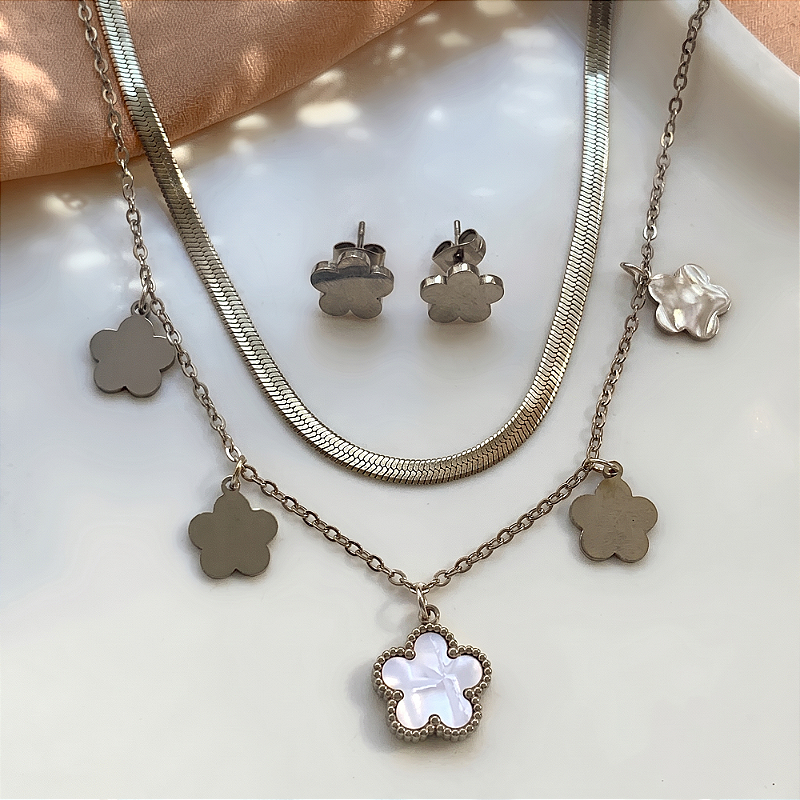 COLAR E BRINCO FLORES MADREPÉROLA AÇO 316L⭐️