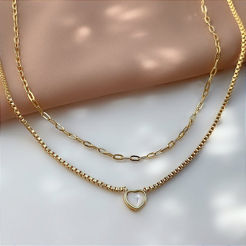 COLAR DELICADO DUPLO MINI CORAÇÃO MADREPÉROLA DOURADO AÇO 316L⭐️