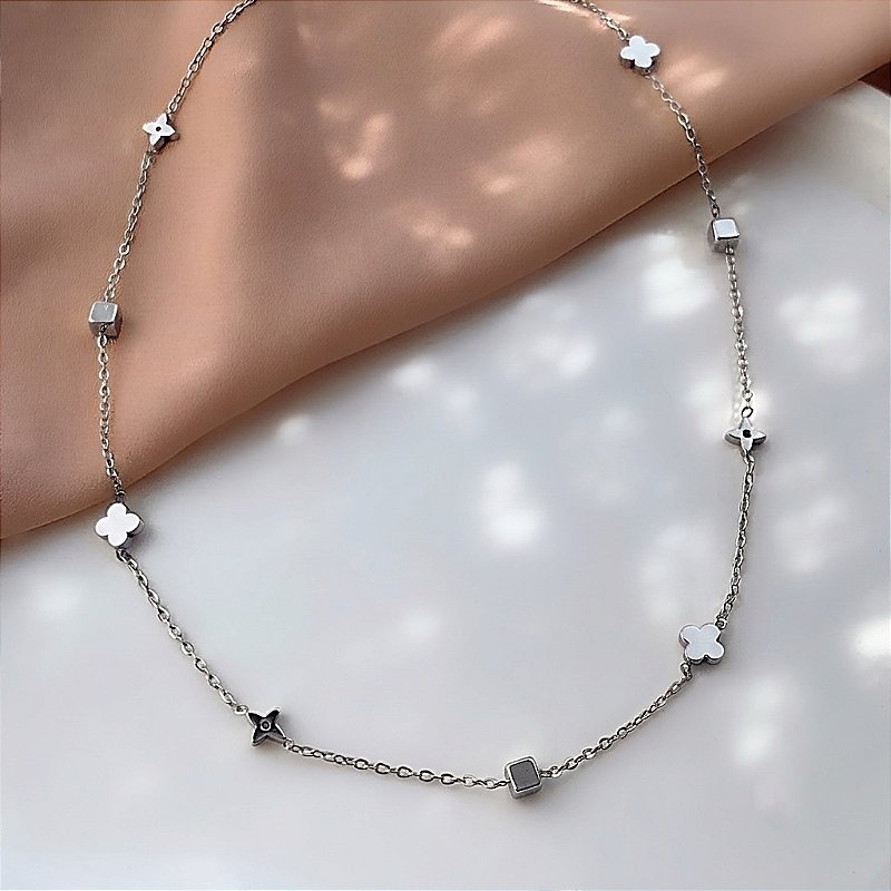 COLAR TREVINHOS E QUADRADOS AÇO 316L⭐️
