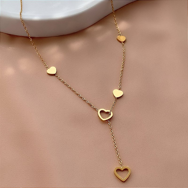 COLAR GRAVATINHA CORAÇÕES LISOS E VAZADOS DOURADO AÇO 316L⭐️