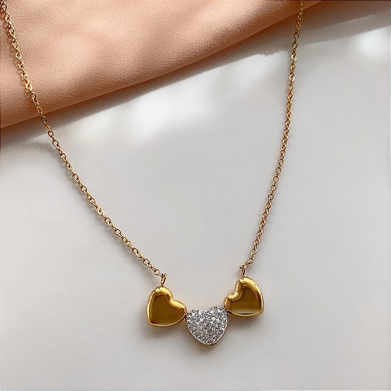 COLAR PINGENTES CORAÇÕES LISOS E CRAVEJADO ZIRCÔNIA DOURADO AÇO 316L⭐️