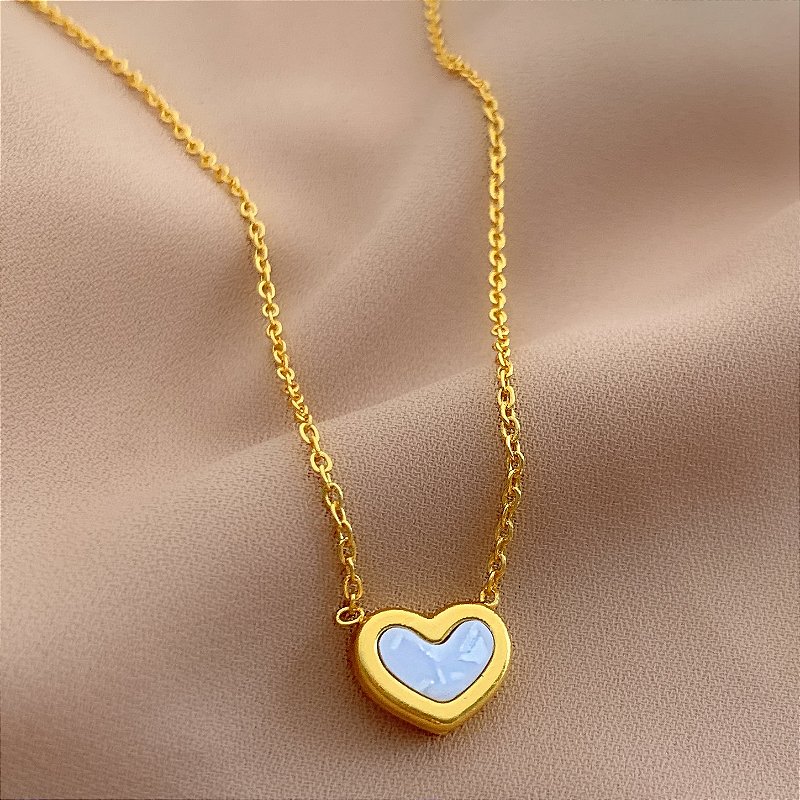 COLAR CORAÇÃO COM MADREPÉROLA DOURADO AÇO 316L⭐️