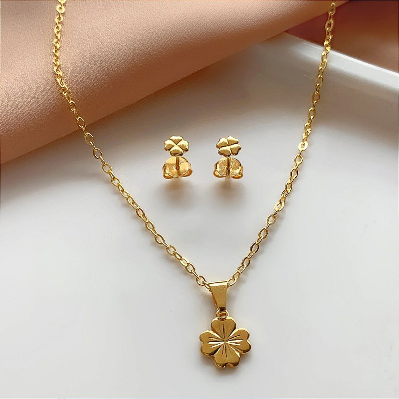 COLAR BRINCO KIT INFANTIL TREVINHO FOLHEADO A OURO 18K⭐️