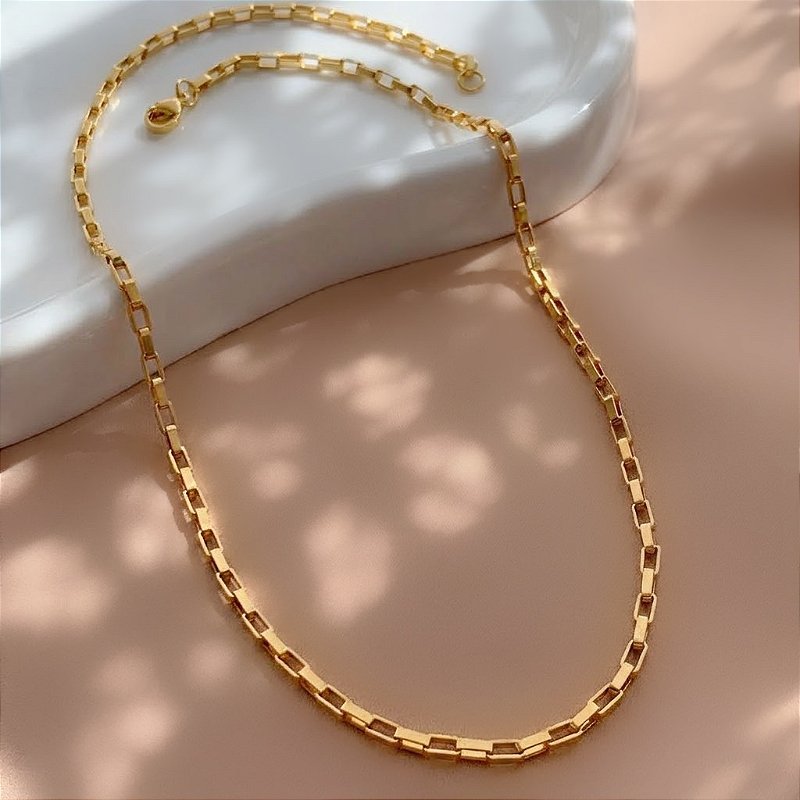 COLAR CORRENTE CARTIE P DOURADO AÇO 316L⭐️