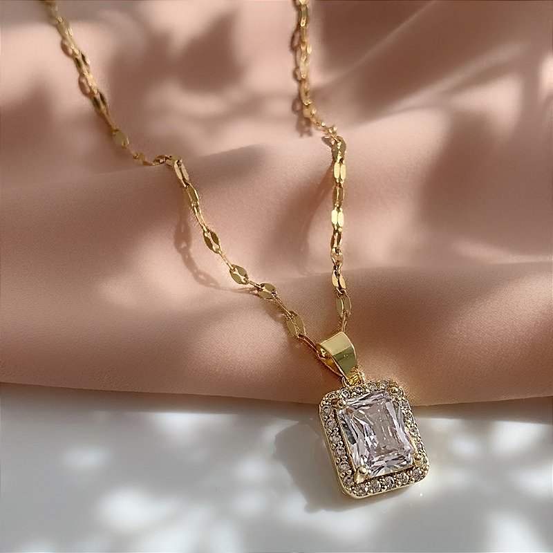 COLAR LONGO PINGENTE QUADRADO PEDRA ZIRCÔNIA DOURADO AÇO 316L⭐️