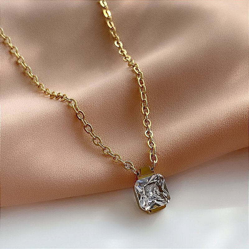 COLAR PEDRA QUADRADA ZIRCÔNIA DOURADO AÇO 316L⭐️