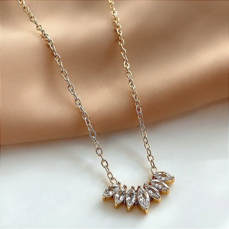COLAR ZIRCÔNIAS NAVETE DOURADO AÇO 316L⭐️