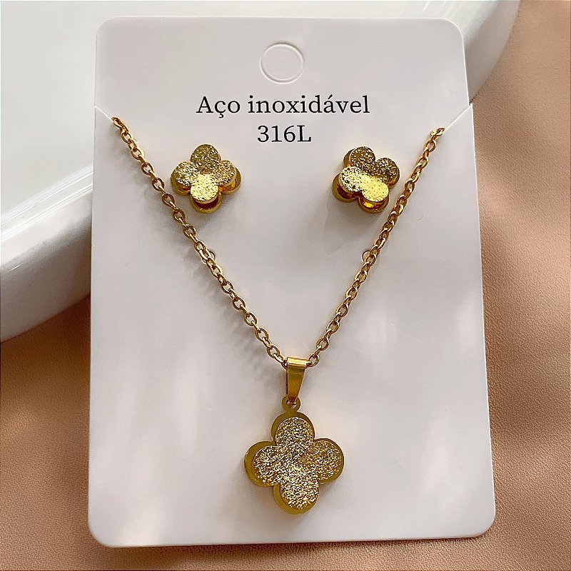 COLAR E BRINCO TREVO DUPLO TEXTURIZADO DOURADO AÇO 316L⭐️