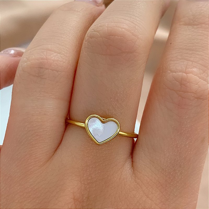 ANEL REGULÁVEL MINI CORAÇÃO MADREPÉROLA DOURADO AÇO 316L ⭐️