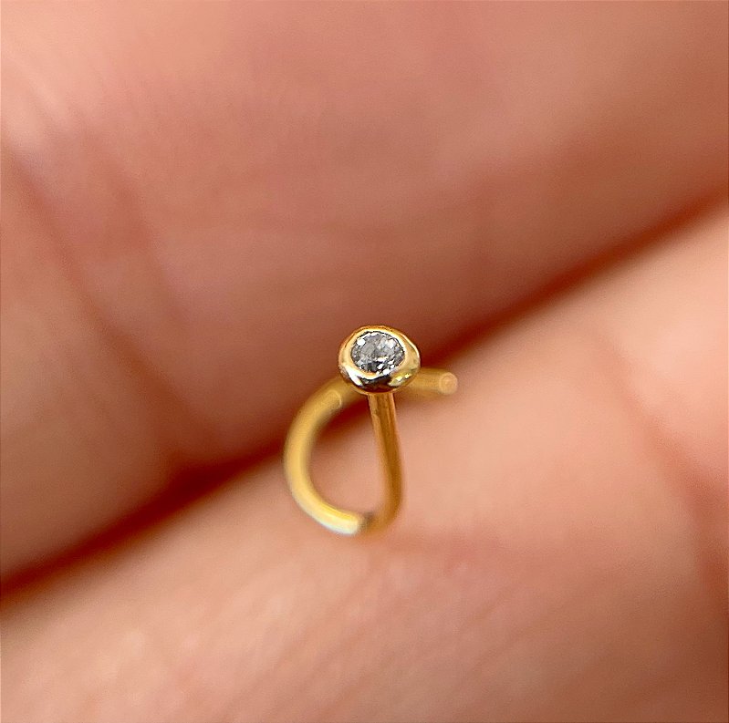 PIERCING NARIZ ANZOL ZIRCÔNIA 7MM FOLHEADO A OURO 22K SEMIJOIA PARA ATUALIZAÇÃO⭐️
