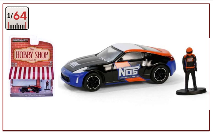 Nissan 370z c/ piloto - NOZ - Hobby Shop - Greenlight - Escala 1/64 - Metal, abre capô e pneus de borracha