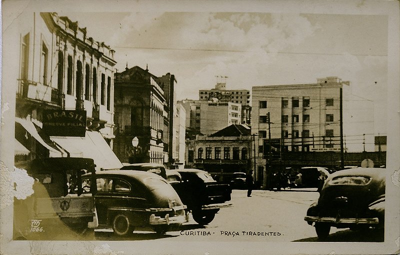 Curitiba- Paraná - Praça Tiradentes - Cartão Postal Antigo Original, Não Circulado