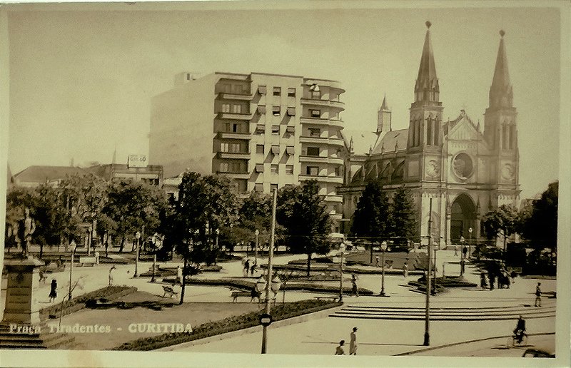 Curitiba- Paraná - Praça Tiradentes - Cartão Postal Antigo Original, Não Circulado
