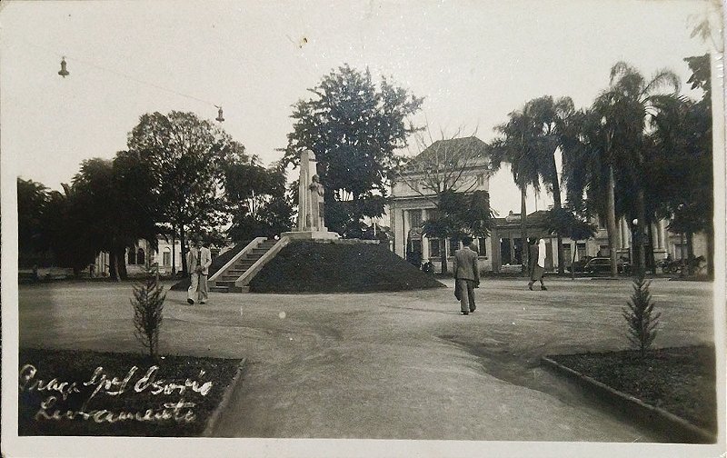 RS - Livramento, Praça Mal. Osorio - Cartão Postal Antigo Original