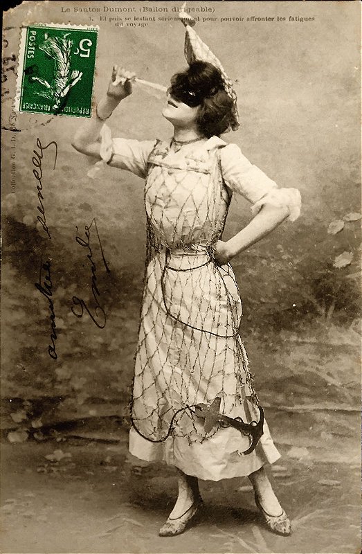 Santos Dumont - Colombina com Chapéu no Formato do Balão Dirigível, Cartão Postal Antigo Original