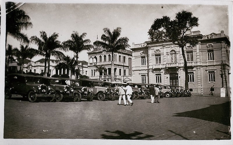 Uberaba, Minas Gerais - Prédio da Câmara Municipal, Praça Rui Barbosa - Cartão Postal Antigo Original