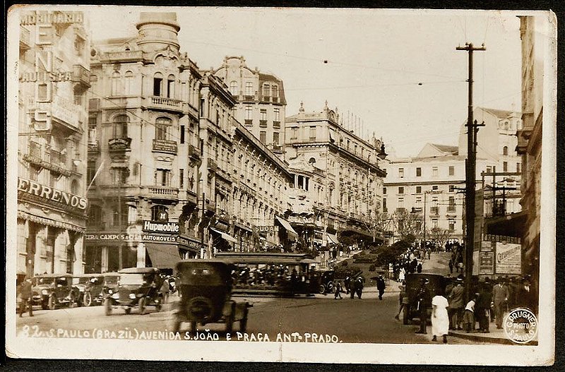 São Paulo, Cartão Postal Antigo Original com Bonde e  Carros na Pça.  Antonio Prado e Av. S. Joao