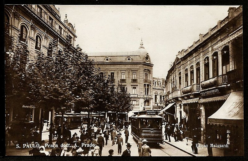 São Paulo - Cartão Postal Antigo Original,  Praça Antonio Prado com Bondes e Pessoas