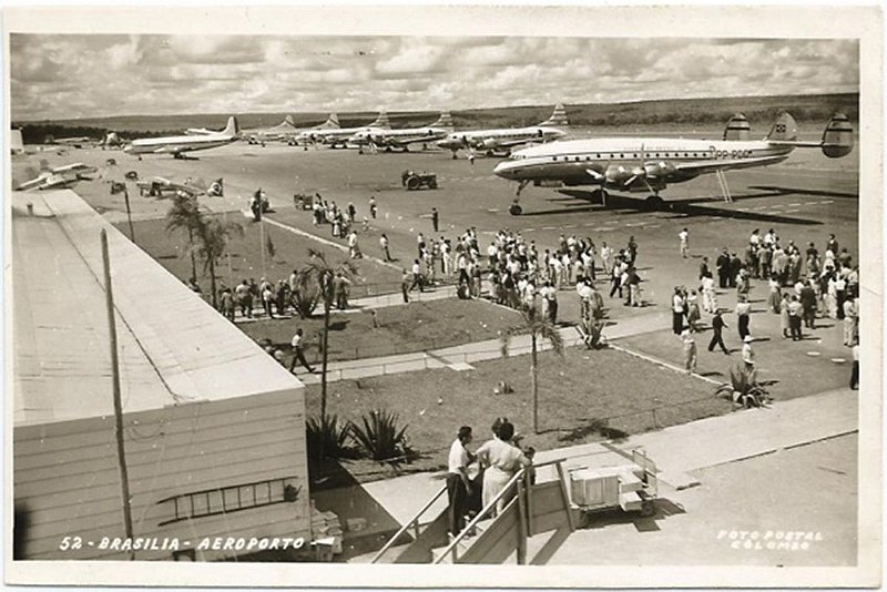 Brasília - Aeroporto, Avião Panair no Solo - Cartão Postal Fotográfico Antigo Original