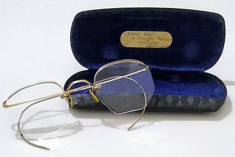 Óculos Antigos Sextavados Banhados a Ouro 12k 