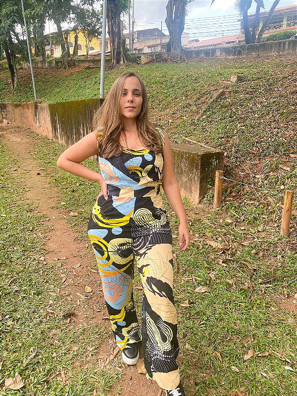 Macacão Excêntrico