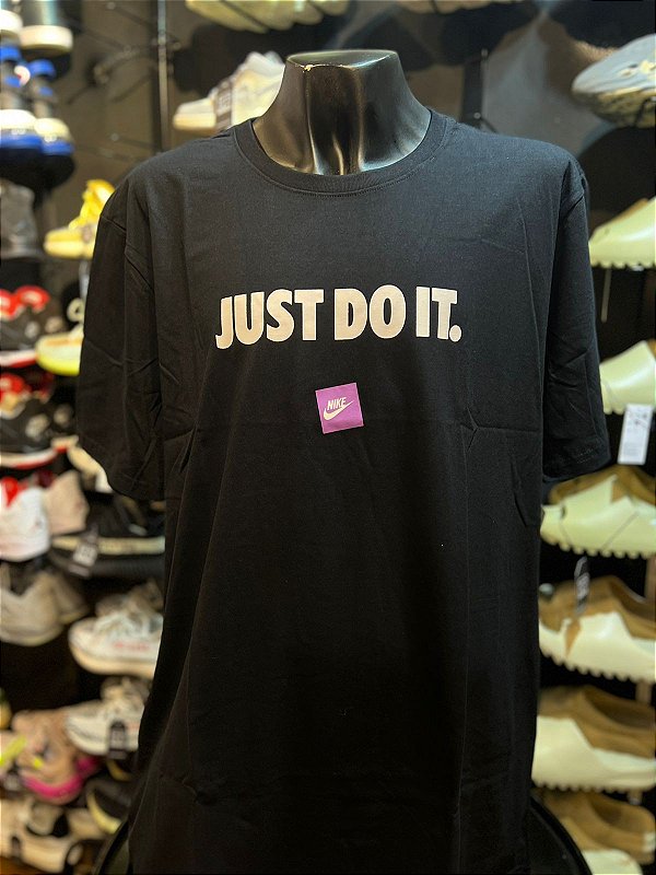 Camiseta Nike 'Just do It' Preta - Pronta Entrega - Rabello Store - Tênis,  Vestuários, Lifestyle e muito mais