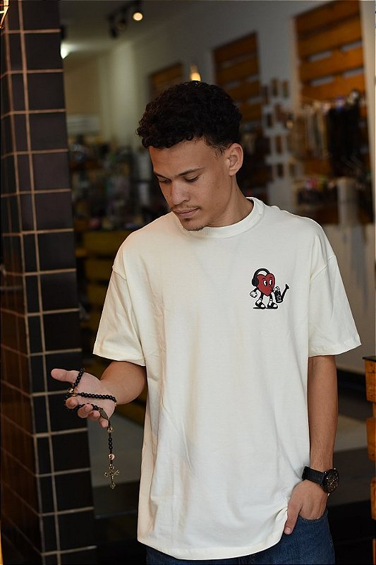 Camiseta Terra Seca Coração Long Line - A Loja da Fraternidade São