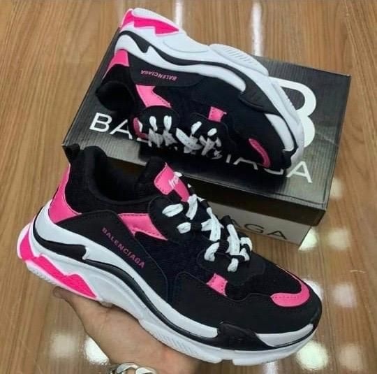 balenciaga triple s feminino